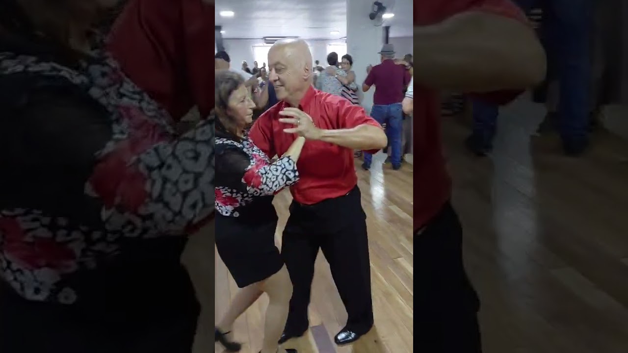 Moacir e Dinalva dançando em Piçarras/SC no dia 03/02/2026 Vídeo 01.