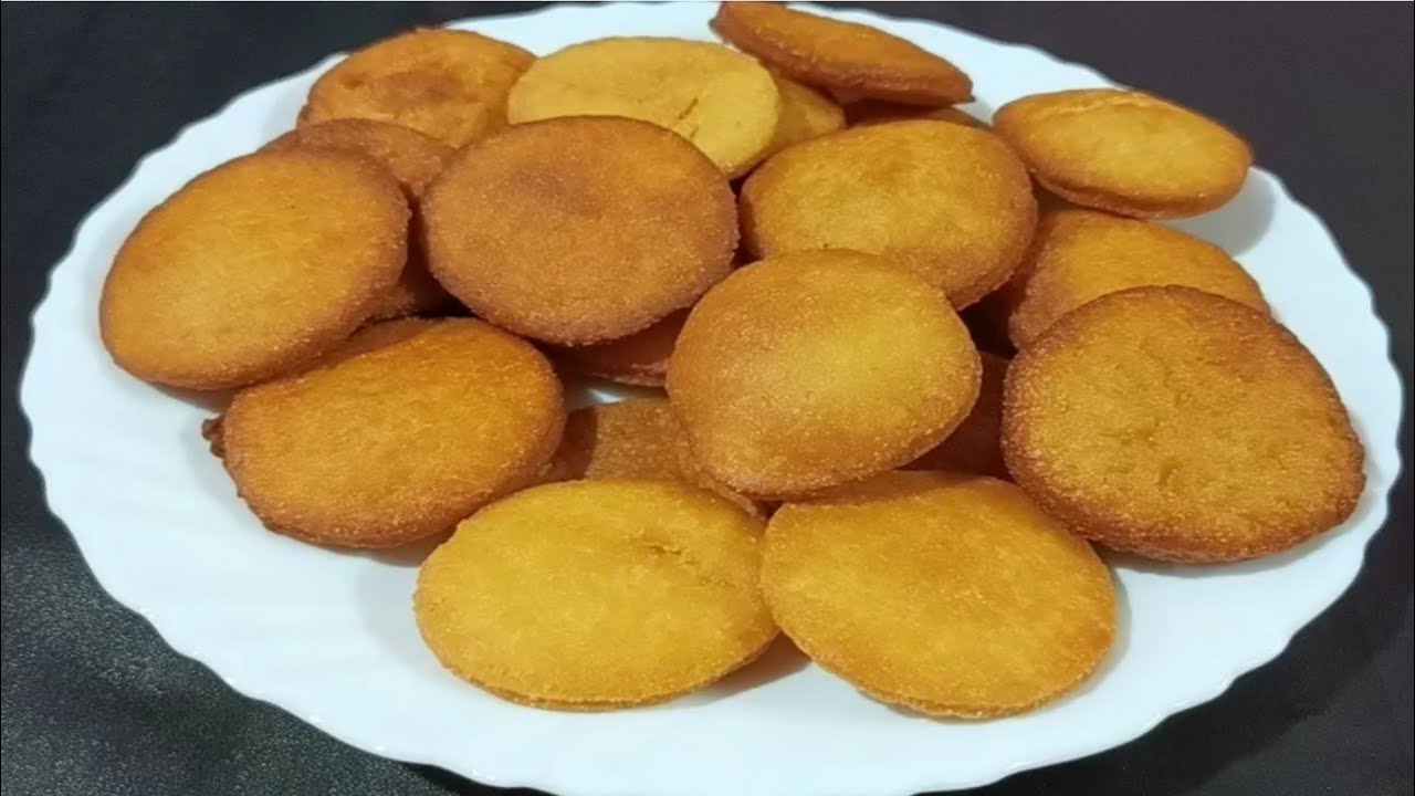 1ಕಪ್ ರವೆಯಿಂದ ಗರಿಗರಿಯಾದ ಬಿಸ್ಕೆಟ್ ತಯಾರಿಸಿ ತಿಂದ್ರೆ ಈ ರುಚಿ ಮರೆಯಲ್ಲ | Biscuits Recipe | Suji Mathri