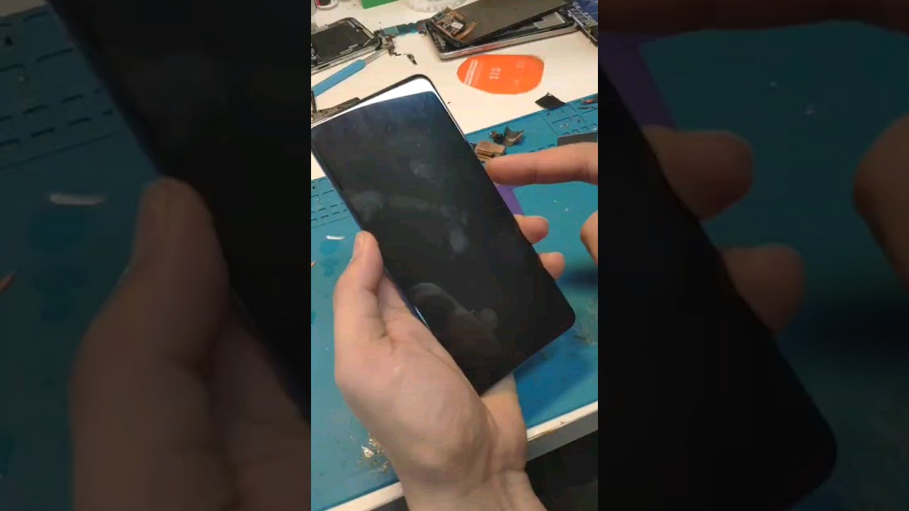 Xiaomi mi9 cleaning and resoldering the touch screen