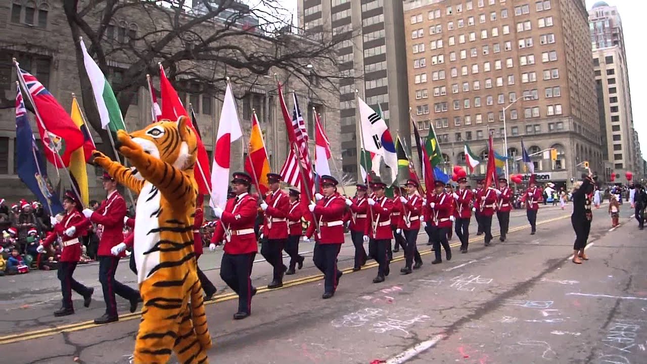 Nov. 17-2013 Toronto Santa Claus Parade