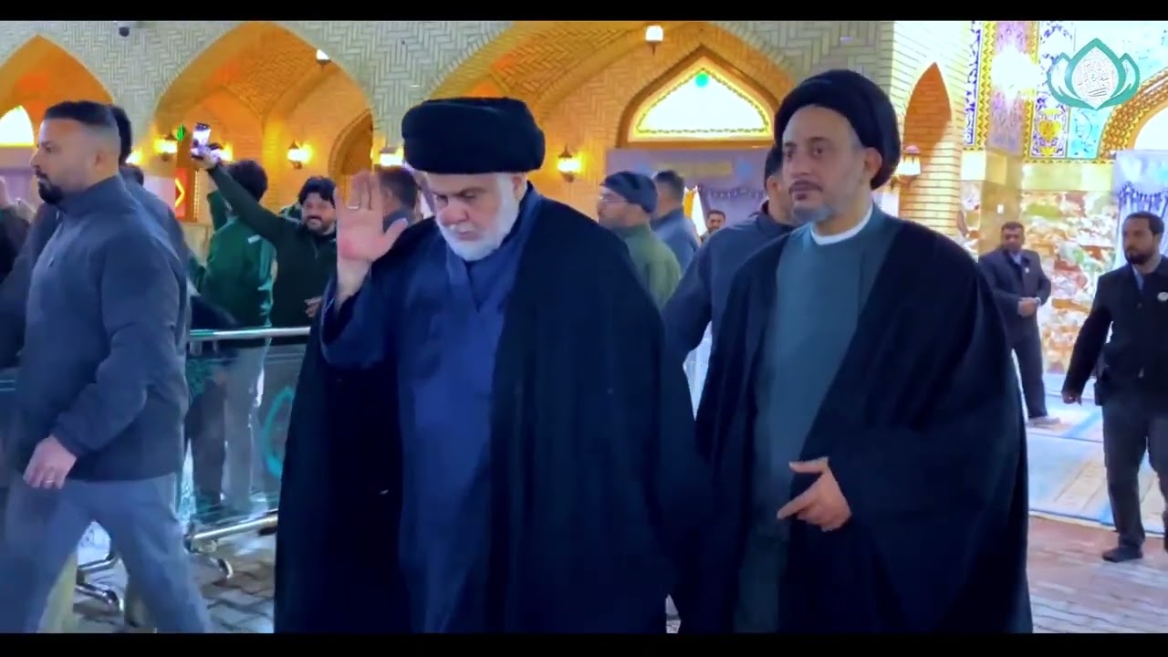 ‏سماحة القائد السيد مقتدى الصدر (اعزه الله) يتشرّف بزيارة مرقد الشهيد السيد محمد الصدر ونجليه (قدس)