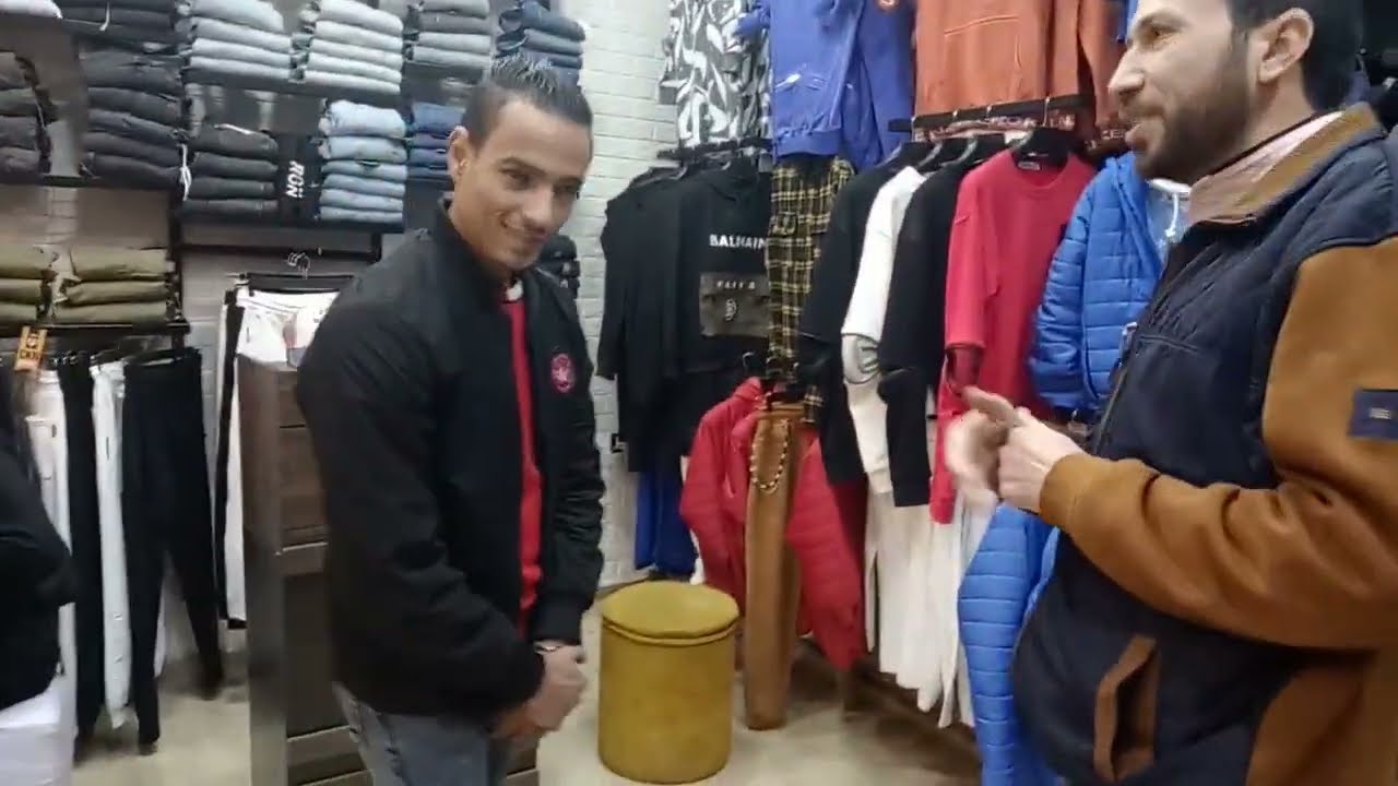 جوله فى محل ملابس رجالي شيك جدا جدا جدا