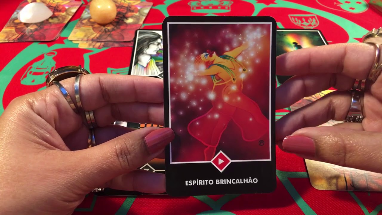 PENSE em alguém o TAROT REVELA a vida dessa pessoa nesse momento