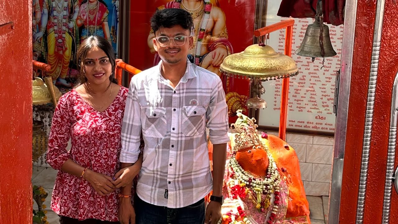 “Powerful Hanuman Temple in Village! 🛕 Zamkudi & Timlo’s Visit to Jalebi Hanumandada