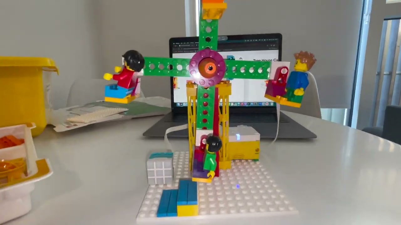 The spinning big wheel - LEGO SPIKE ESSENTIAL