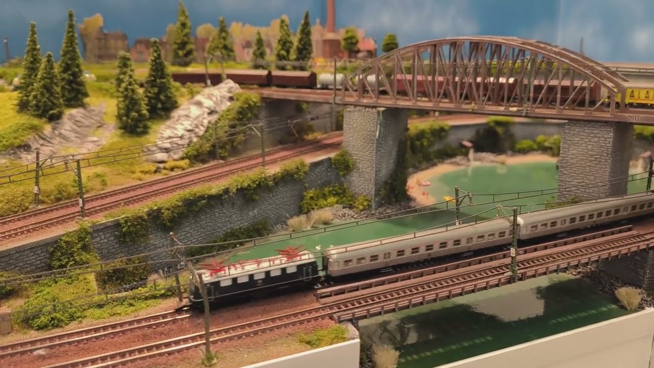 Modell Leben Erfurt 2024 Teil 2 (Spur Z Modellbahnfreunde Rödental e.V.)