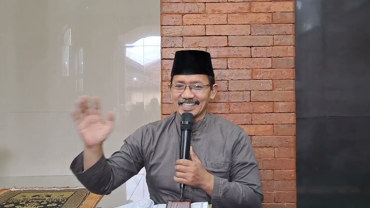 Ustadz  Drs H Achmad Anas : Membangun Harapan dengan Panduan Ayat Ayat Puasa.
