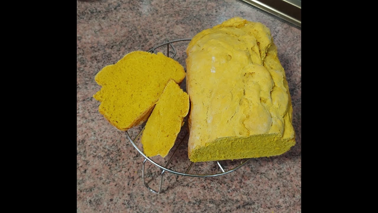 Pan de curcuma en panificadora silvercrest.