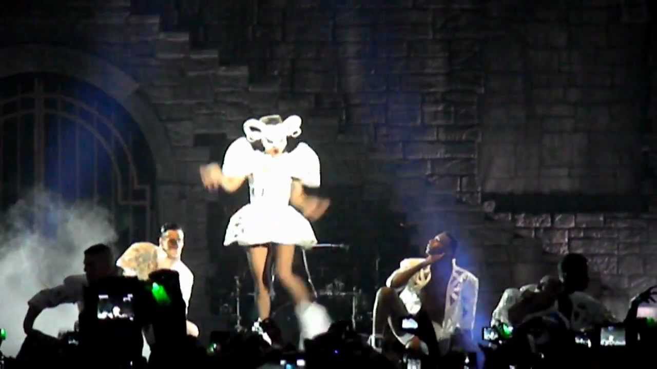 Lady Gaga Live at the MOA Arena May 21 2012 - Bad Romance