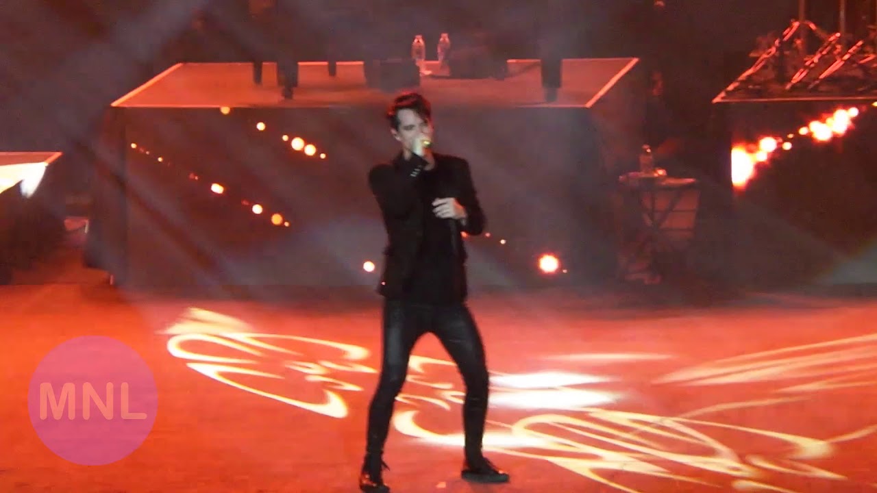 GOLDEN DAYS (Panic! At The Disco | 2018 Momentum Live MNL)