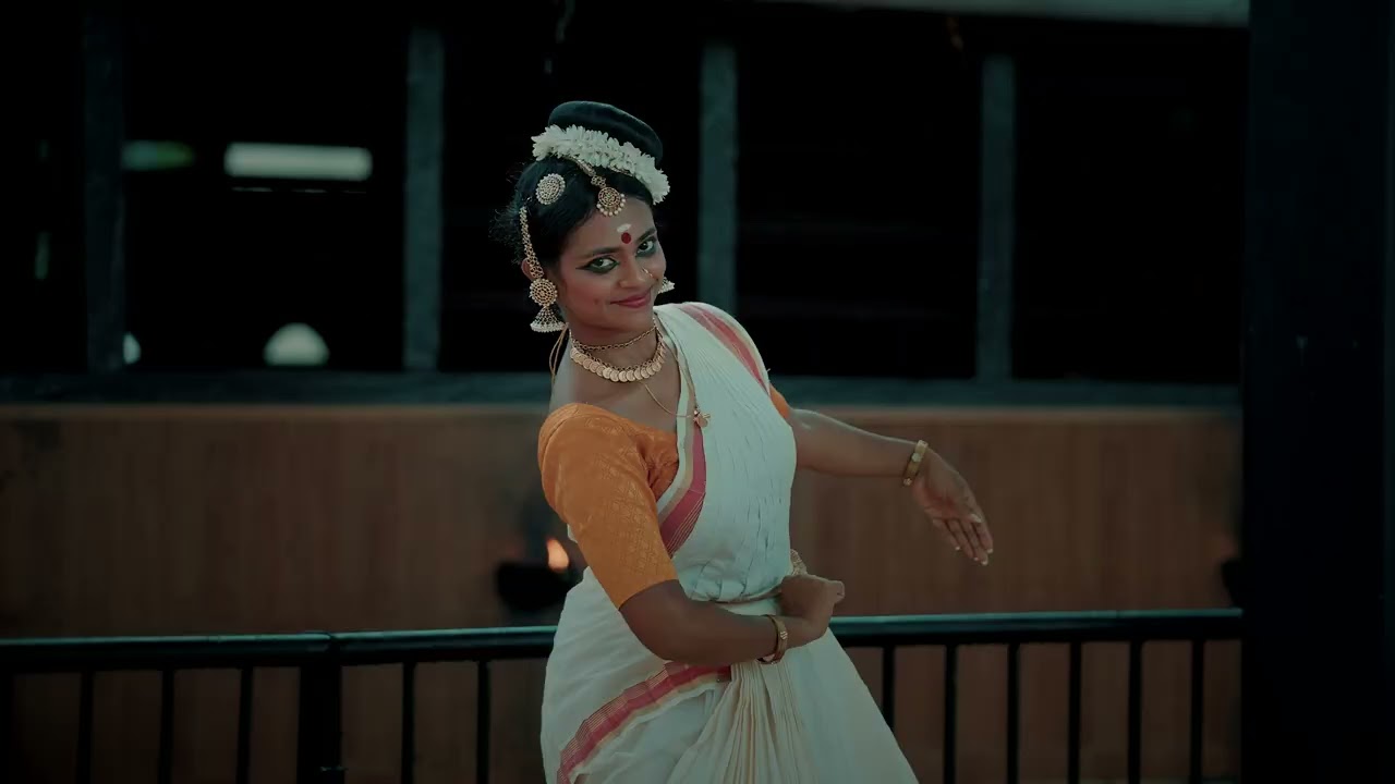 Teaser of Kāvattom, a performance by Dr. Methil Devika and her students. Shot in Mar '25.