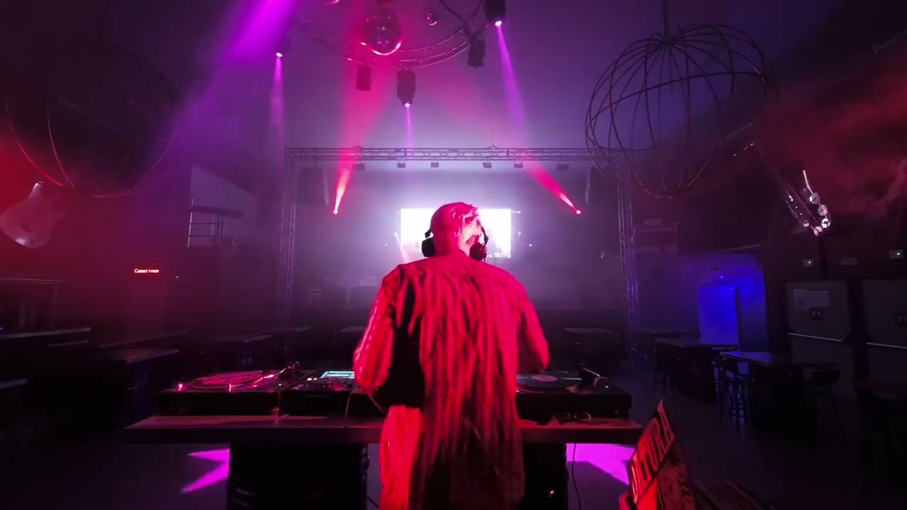 @RogersTempleLiveMusic @djmanusenent #larutadelbakalao #dj #villajoyosa #music #djset #manusenent 