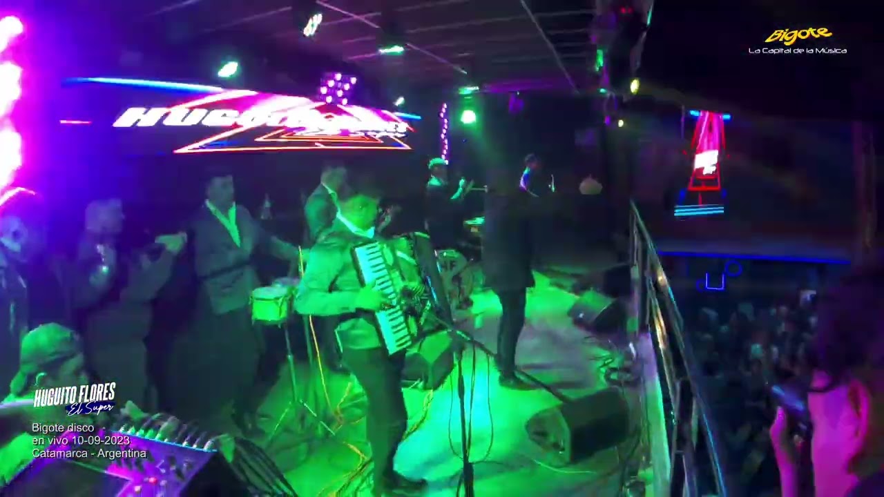 Huguito Flores en vivo Bigote disco 10 09 2023 Catamarca, Argentina