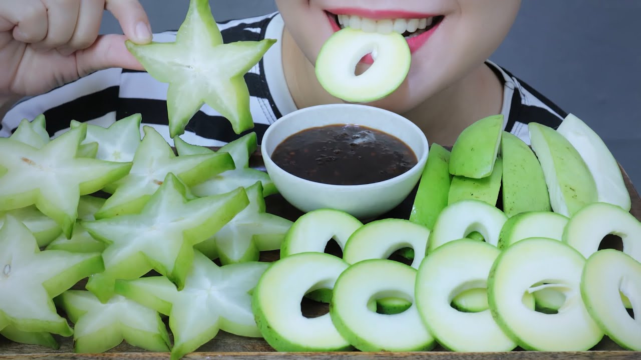 ASMR EATING SOUR MANGO X SWEET STARFRUITS , EATING SOUNDS | LINH-ASMR