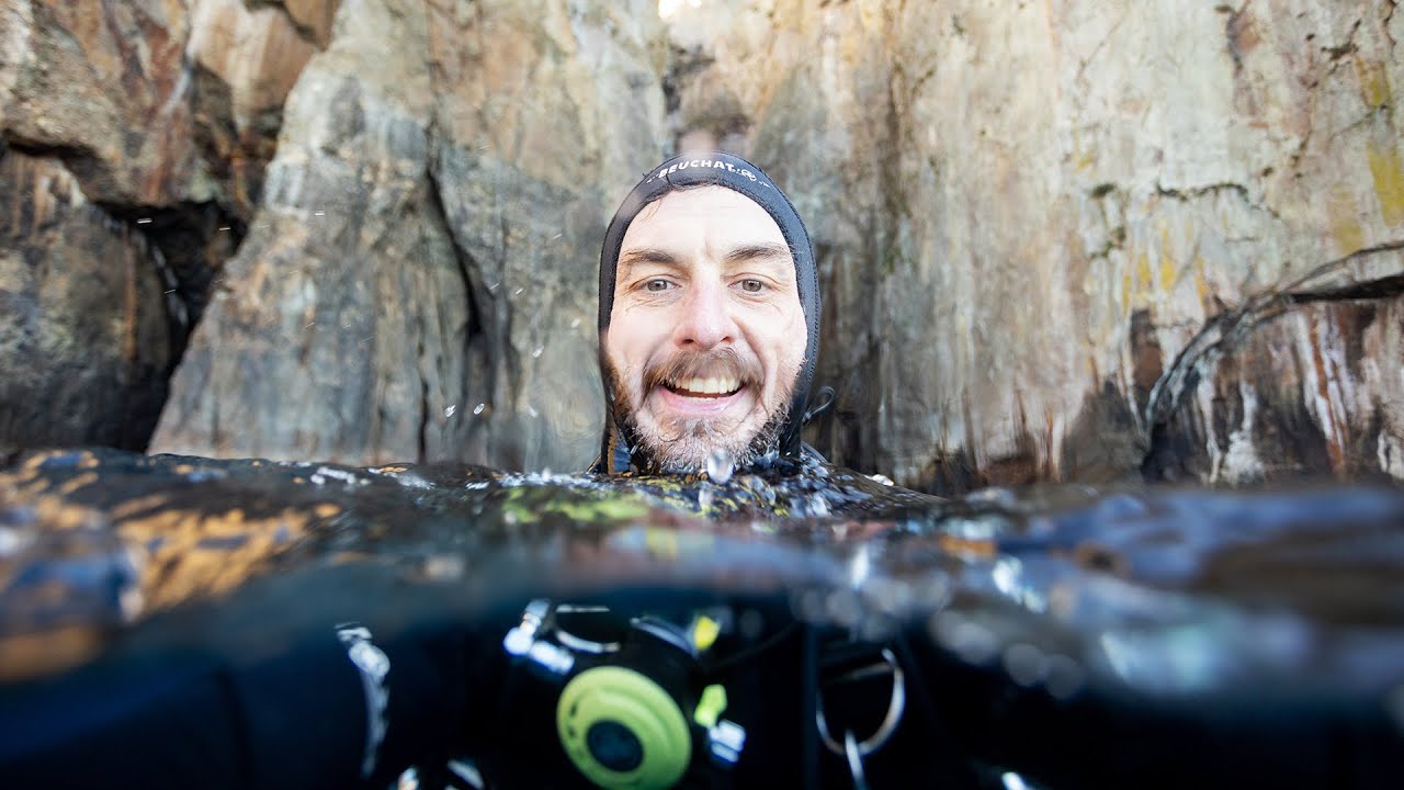 The POOR KNIGHTS in Winter is 🔥🤯🔥 MY YEARLY DIVING VID 😂