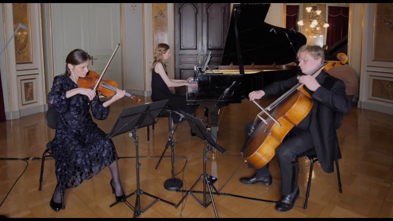 M. Glinka: Trio Pathétique, d-moll, for violin, cello & piano. Klaviertrio Amani