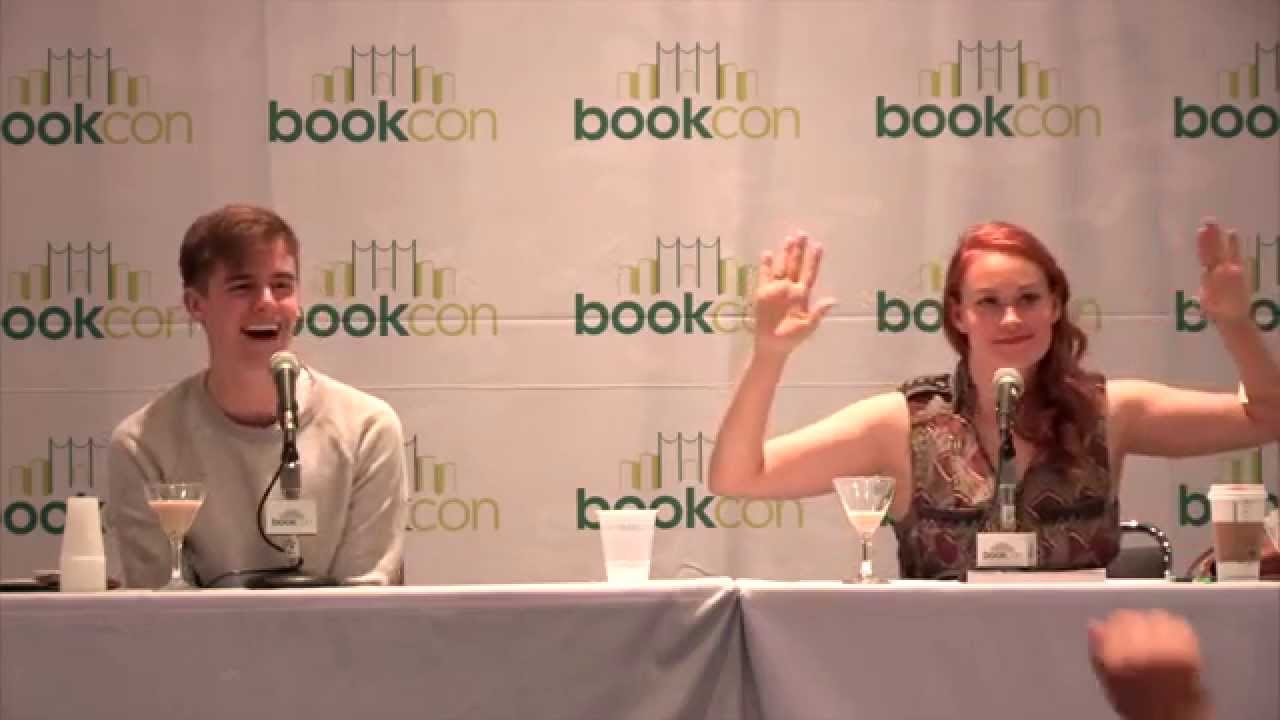 Mamrie Hart, Connor Franta talk YOU DESERVE A DRINK at BookCon 2015 (Full Panel)