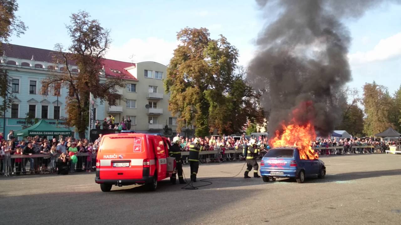 POŽÁR AUTA - DEN PREVENCE 2016 BENEŠOV