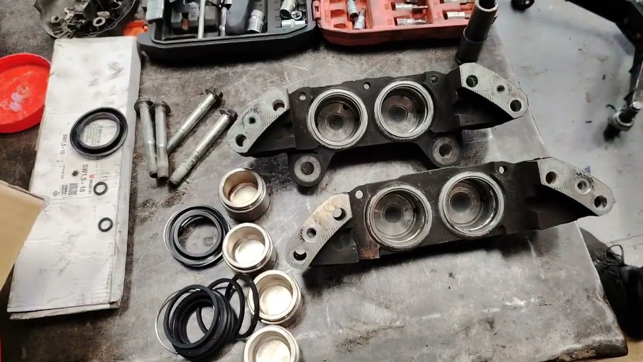 HOW TO OVERHAUL BRAKE CALIPER TOYOTA HILUX