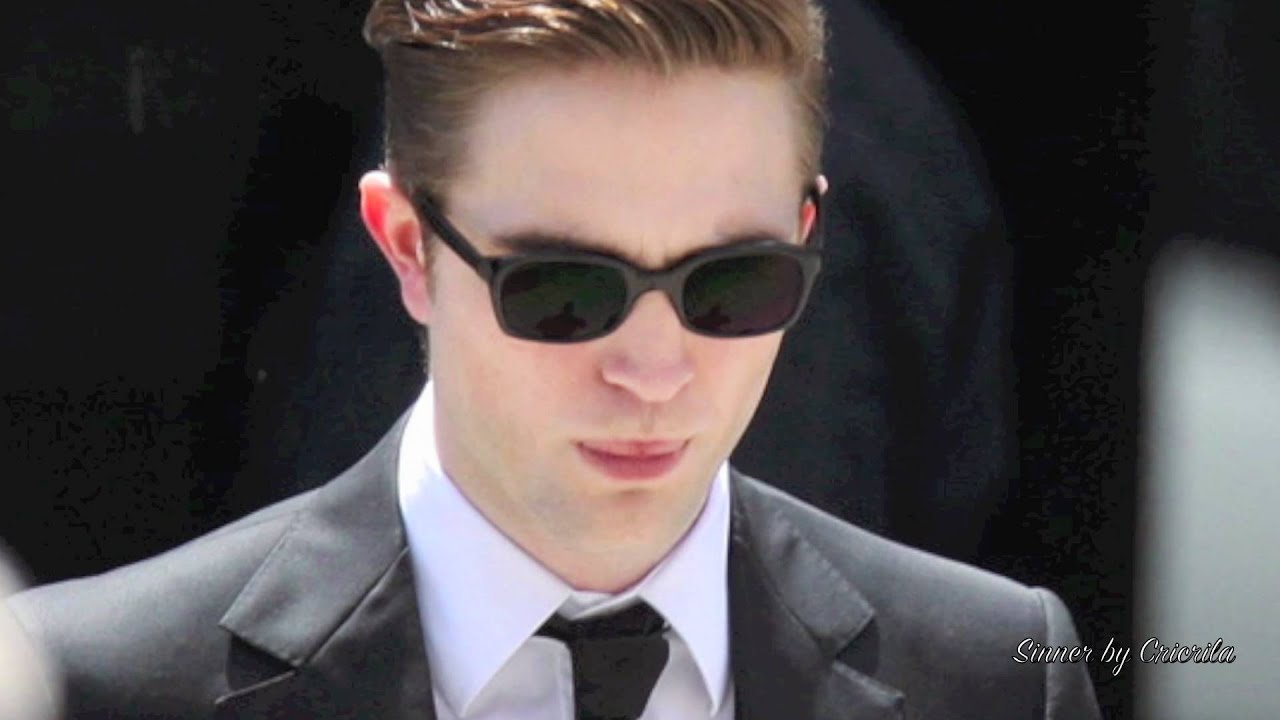 ROBERT PATTINSON (Cosmopolis)  - Black Black Heart