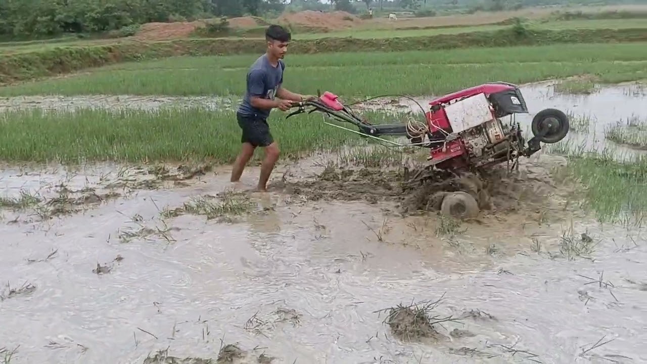 Dekh sakte ho Kisan bhai log picture Mein Kaisa chalta hai Mini power wheeler  @#kama12 hp#@