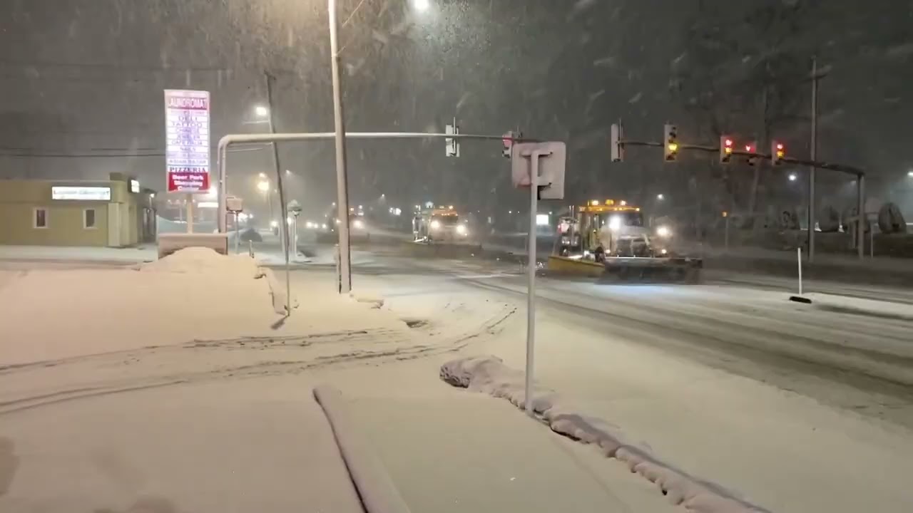 Plow Crews Hit NY Highways as Winter Storm Bears Down