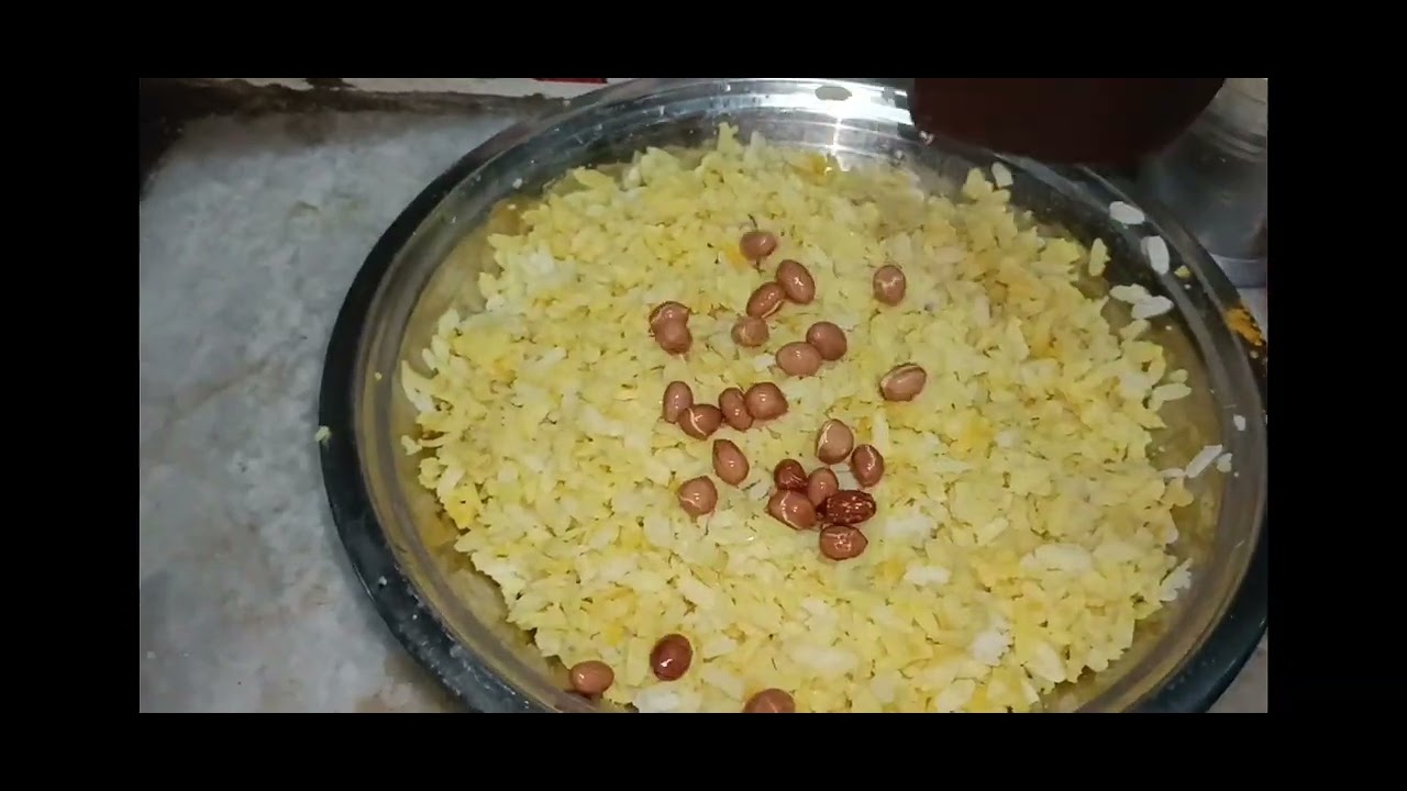 Pohe with Sengdana/hot and tasty bachho ke tiffin ke liye 