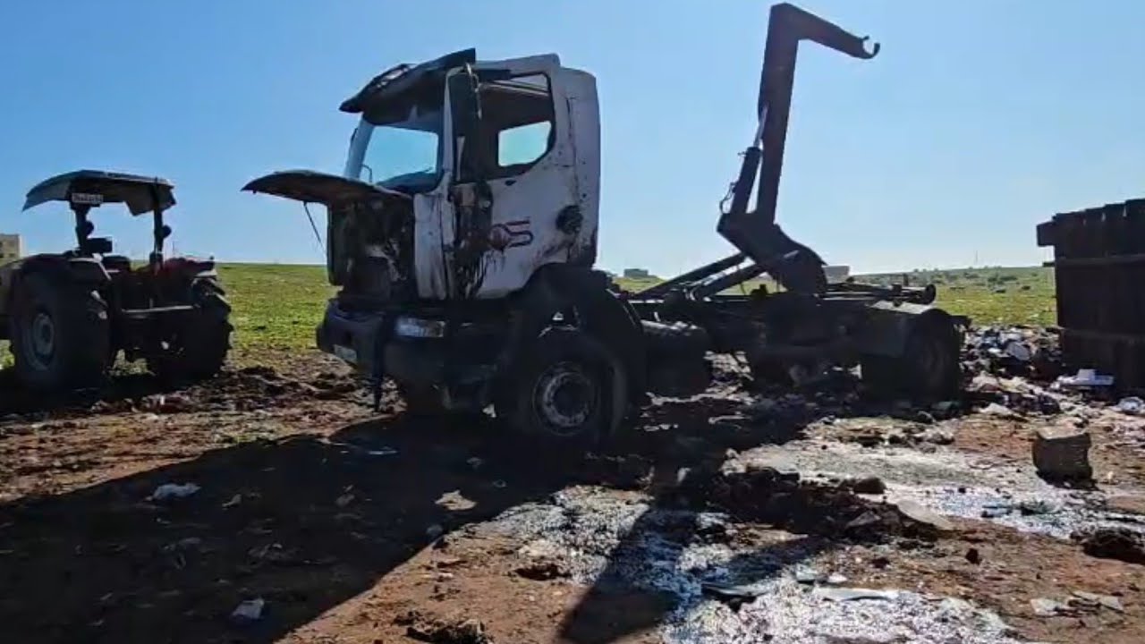 في حـ..ـادث عرضي شاحنة نقل النفايات بأسفي ترسل سائقها  إلى قسم المسـ.ـتعـ..ـجلات في حالة خطـ..ـيرة
