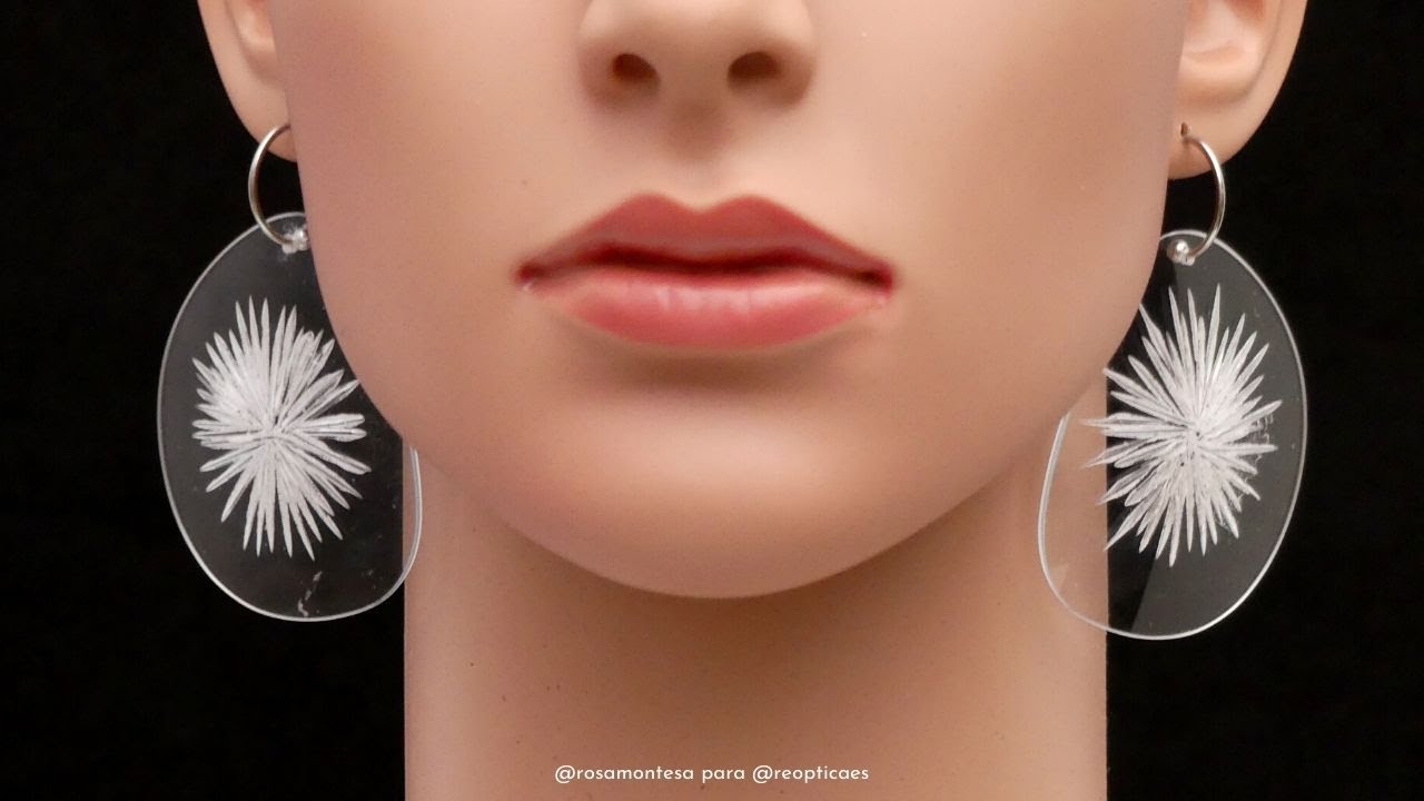 Pendientes reciclando material plástico de ópticas. Técnicas creativas de reciclado del plástico
