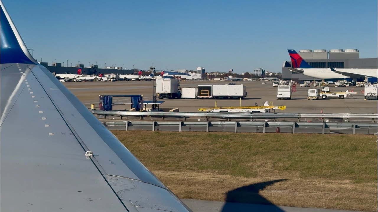 Delta Boeing 757-200 landing at Atlanta Hartfield Jackson