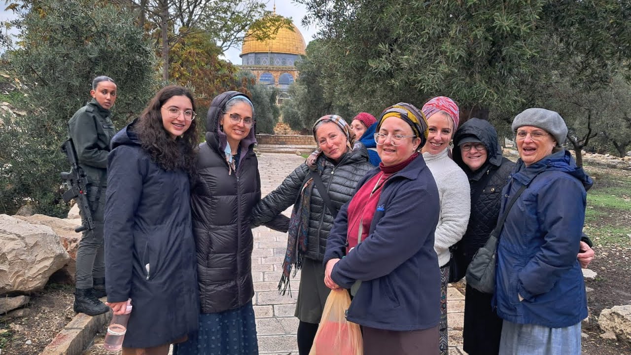 Women’s Inspirational Trip to Har Habayit on Chanukah 
