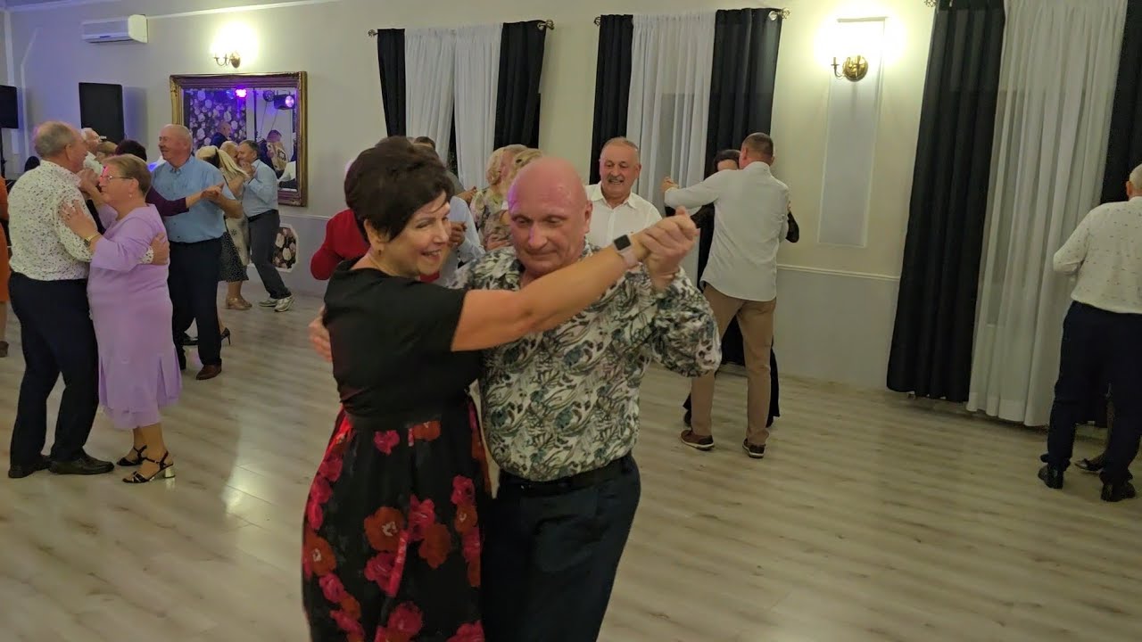Podziwiajmy piękny taniec - Mariolka i Marek do tego utworu dobrali się bezbłędnie!