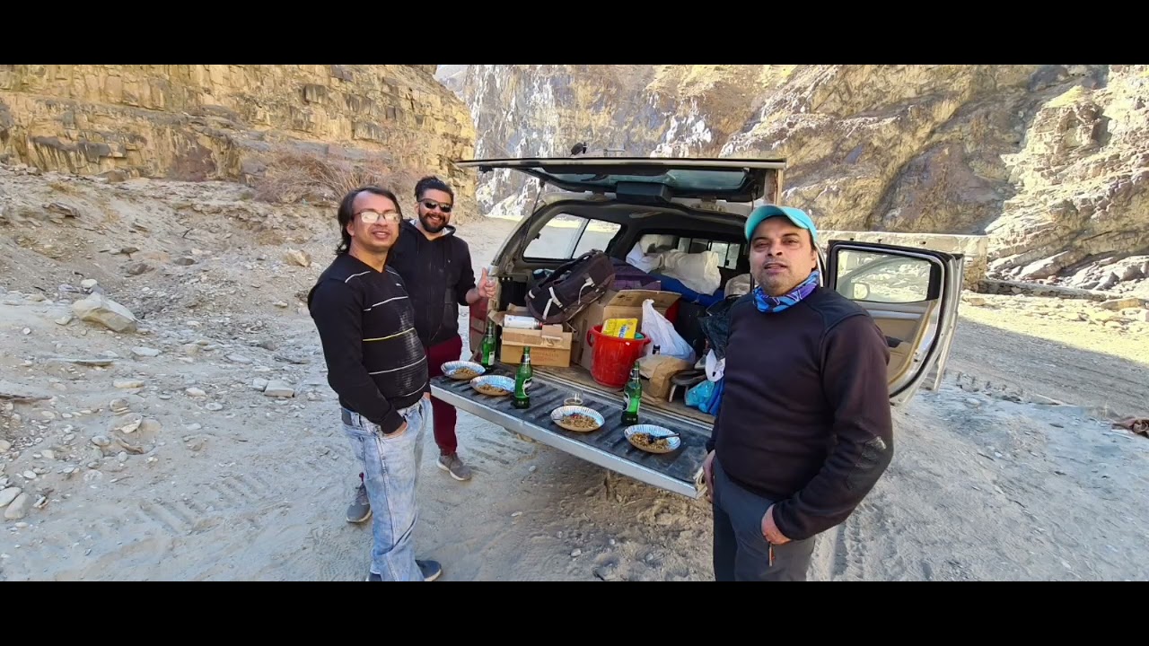 Ladakh road trip via ShinkuLa Purne Padum Zanskar 