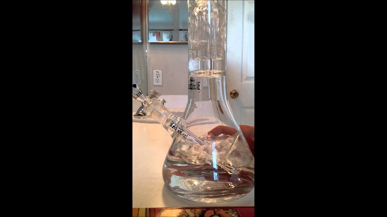 Black Leaf 8 Tree Arm to Diffused Downstem Beaker