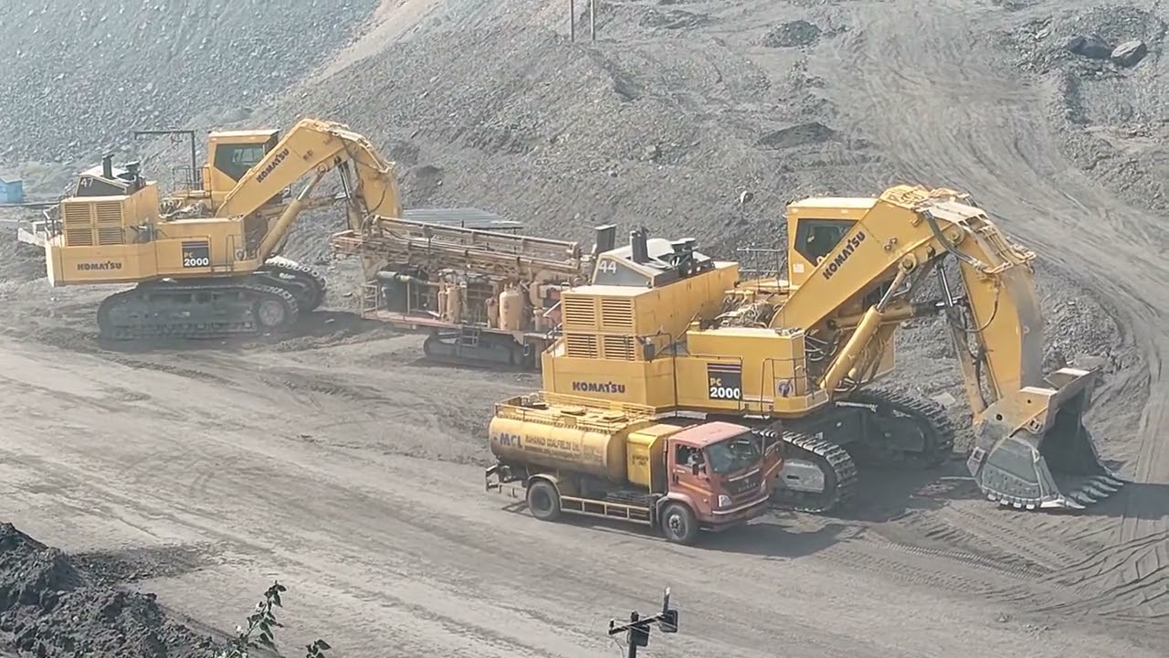 PC - 2000 komatsu excavator @ TATA Hitachi EX -1900