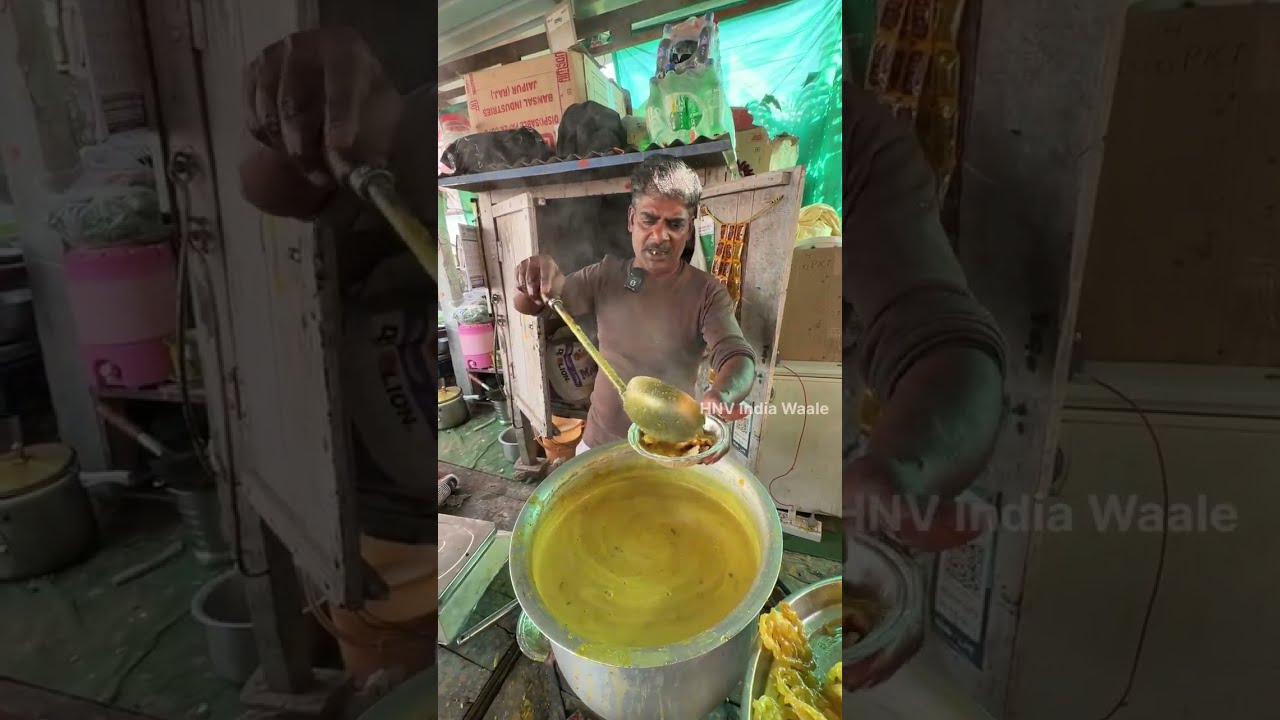 श्री खाटू श्याम नगरी का पसंदीदा नाश्ता- Superfast Street Food of Rajasthan 🤩 New Viral Vlogs India 