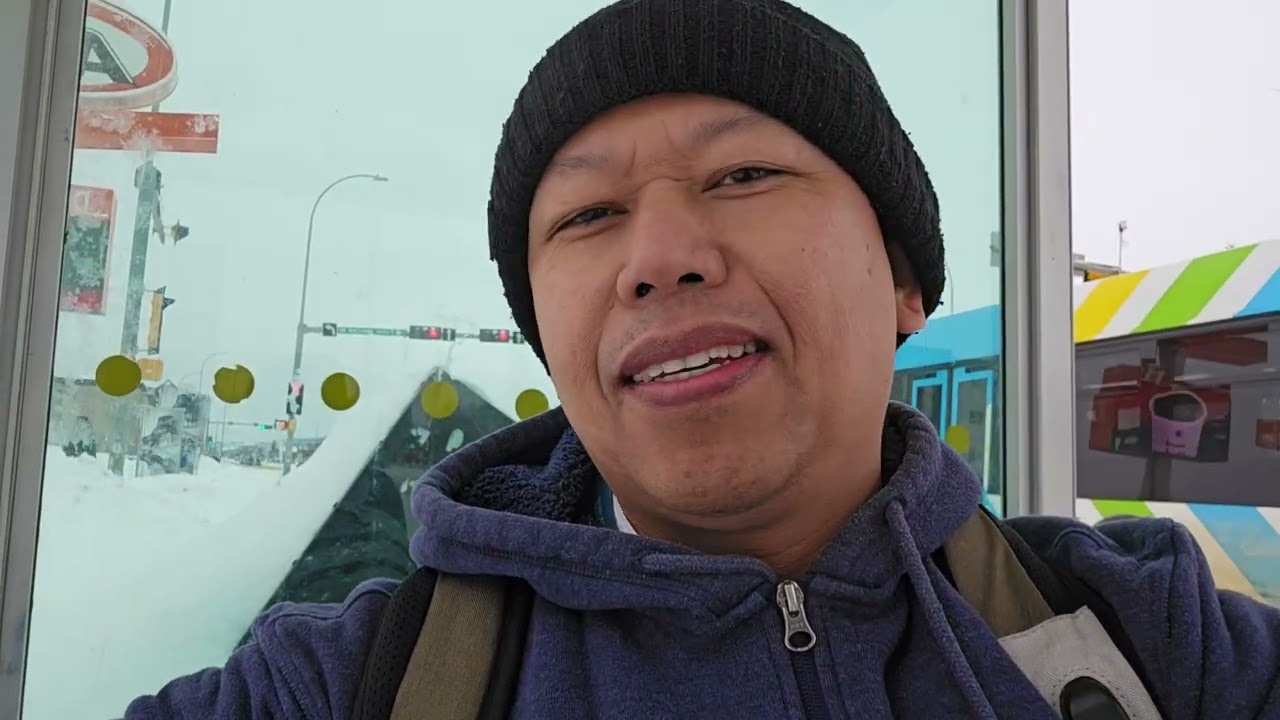 Smile (Canada Chronicles 🇨🇦)