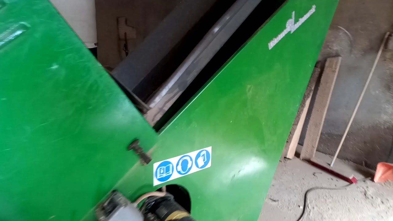 Diemer Automat M200 - piła do zrzyn odpad&oacute;w tartacznych S&auml;geautomat brennholzsage  slab wood saw