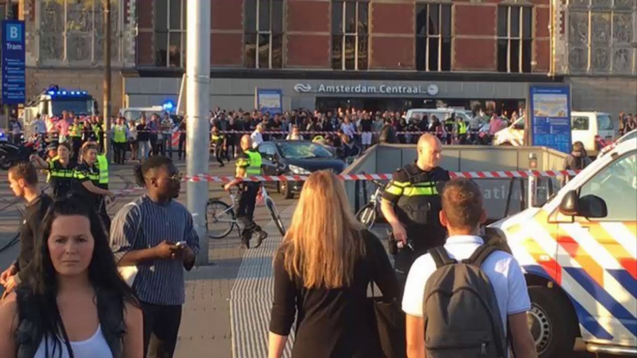 Amsterdam news: Car strkes pedestrians outside Amsterdam station 8 injured
