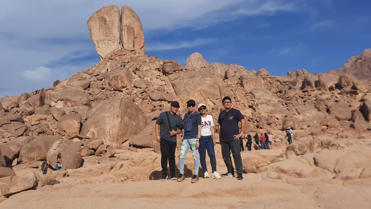 Split Rock of Horeb - Jabal Al-Lawz - Tabuk Saudi Arabia