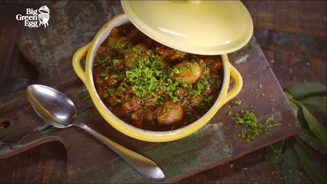 Rindereintopf in Rotwein – Big Green Egg