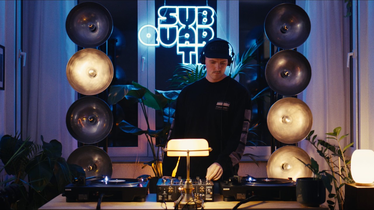 Deep Progressive House DJ Set – SABBAHUDIN | SUB:SESSION 004 @ Livingroom