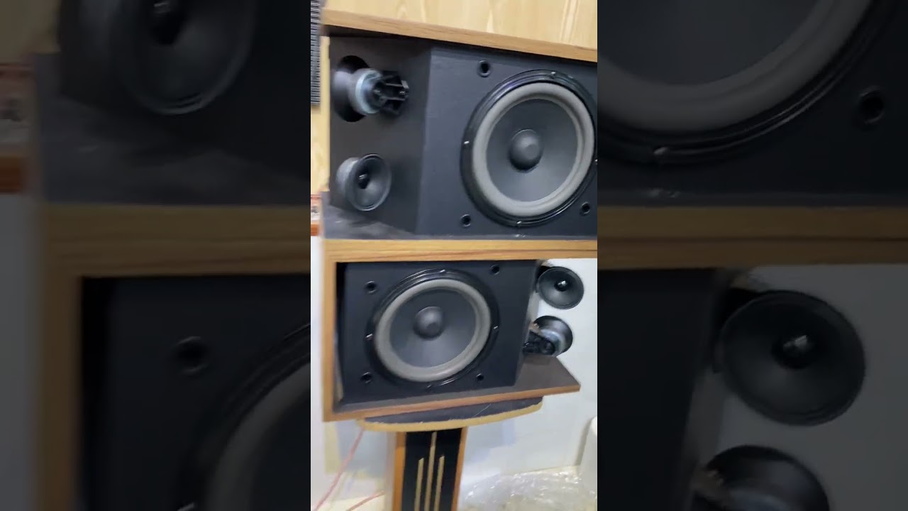 Cục đẩy công suất 2 kênh B3 2400 và loa Sub B3 Bass 30 test cho khách