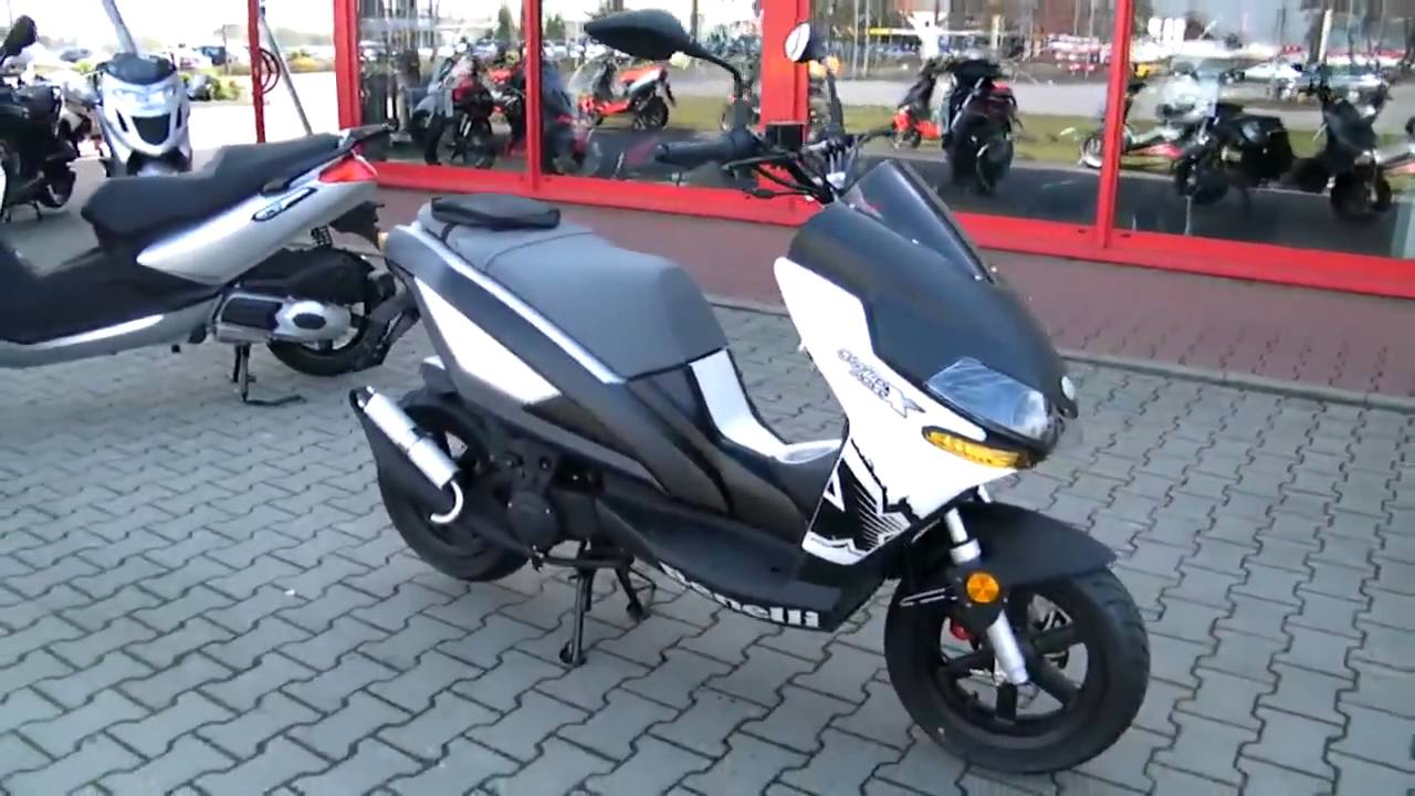 Benelli X 49 Roller Scooter