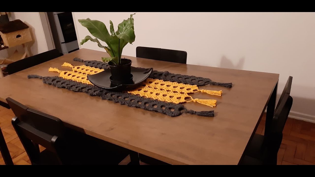 TRILHO DE MESA EM CROCH&Ecirc; F&Aacute;CIL - ENTREMEIO DE CROCH&Ecirc;