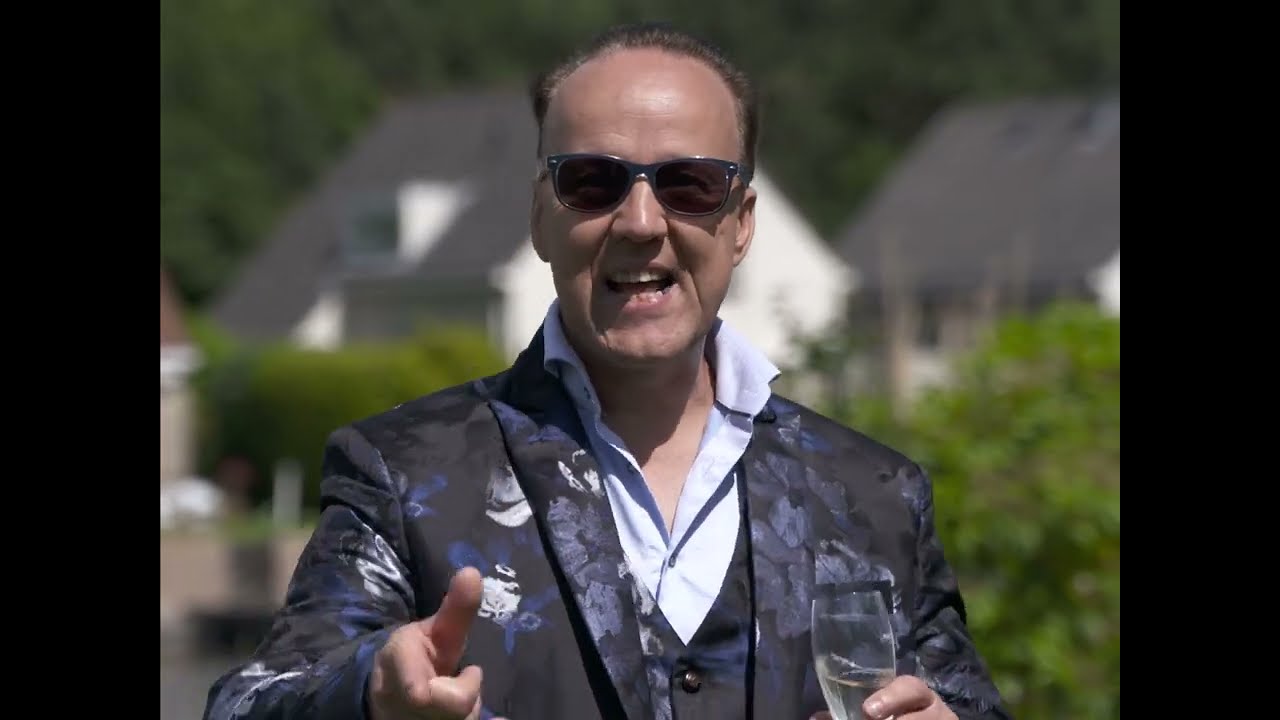 Wat Aans! & Burdy - Miljonair #TeamSjomp