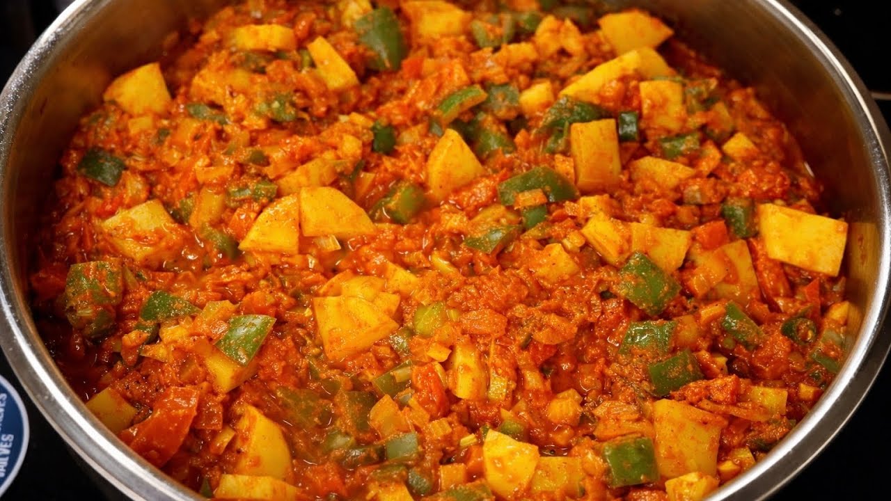 Capsicum Potato Sabzi | Easy Mix and Cook Recipe