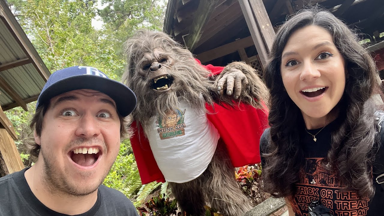 HALLOWEEN at GATORLAND Florida’s GATORS, GHOSTS & GOBLINS 2022 + Swamp MONSTER MUSEUM Haunted MAZE