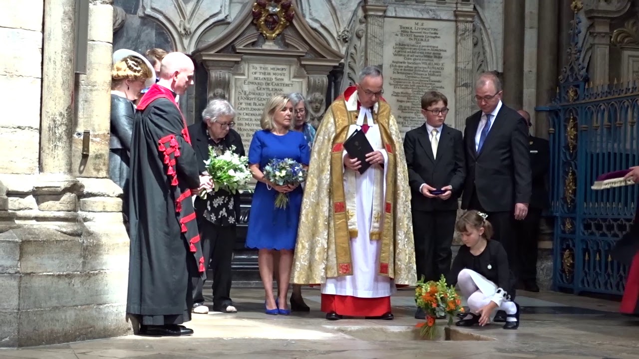 The ashes of Stephen Hawking buried at Westminster Abbey