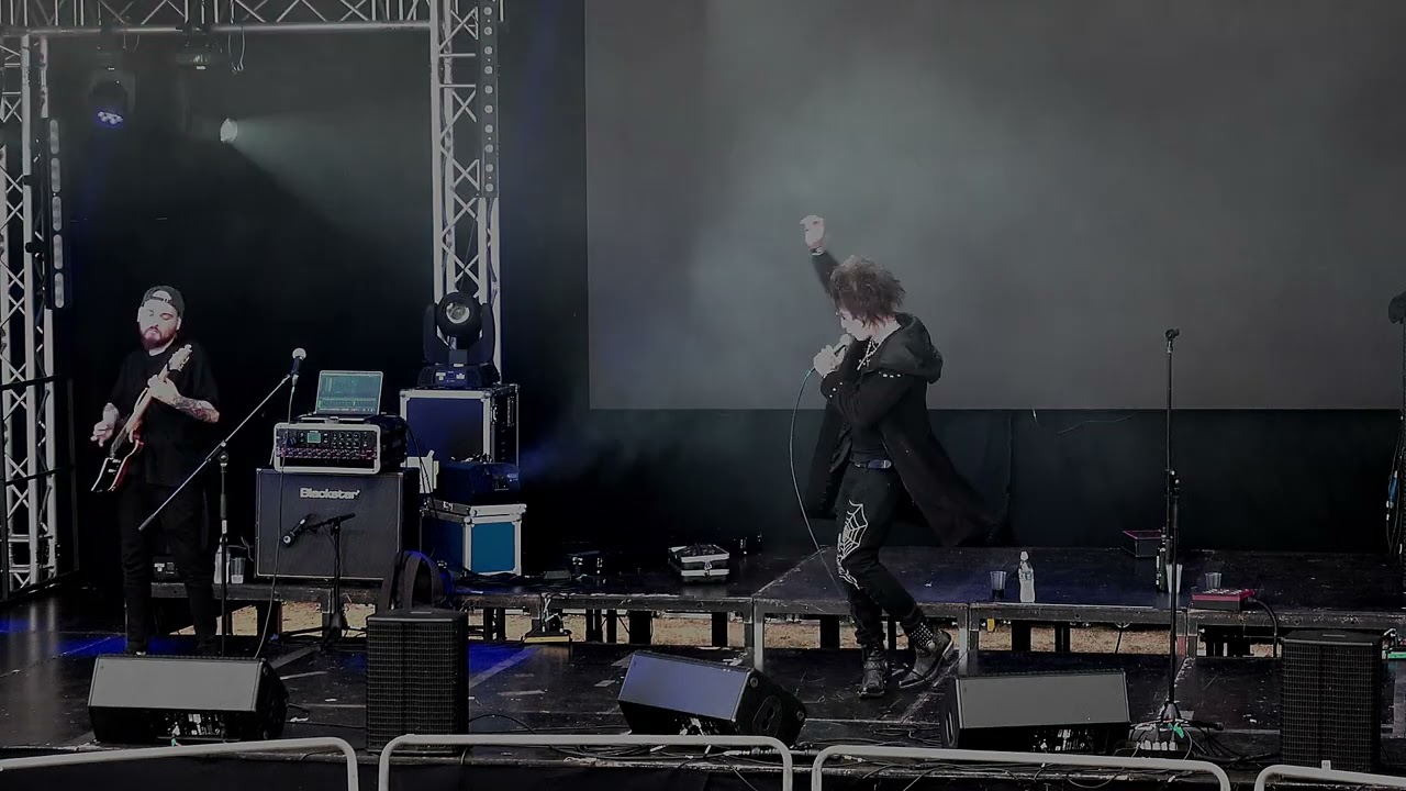 Velvet Dead play 